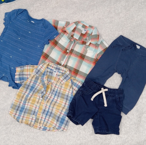 Old Navy Other - Old Navy 5pc Bundle 6-12M